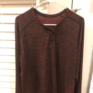 Lululemon metal vent henley